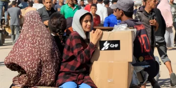 Chaos in Rafah: Crowds Overwhelm US-Backed Aid Site as Gaza Famine Deepens