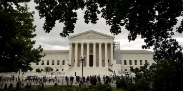 US Supreme Court Backs Trump in Resuming Third-Country Deportations Amid Outcry